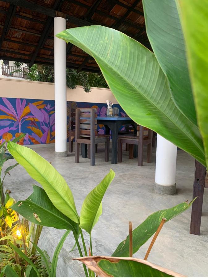 Daffodil Restaurant & Holiday Resort Унаватуна Екстериор снимка
